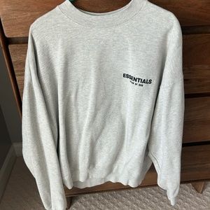 Essentials Fear of God Crewneck (size L)